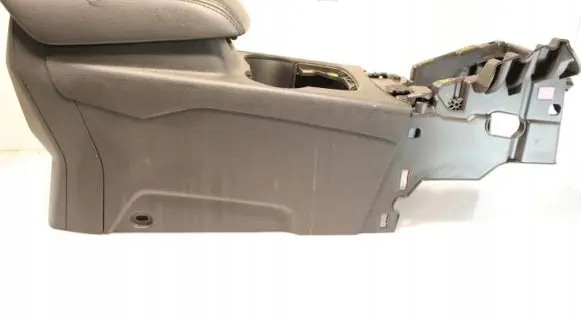 Ford Focus Center console
