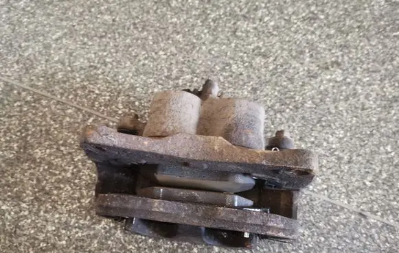 Subaru Forester SH Front brake caliper