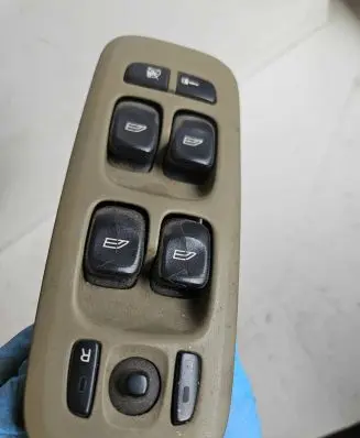 Volvo V70 Electric window control switch 09193383