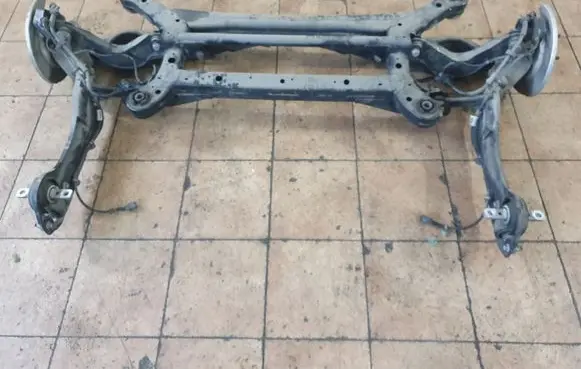 Chrysler Pacifica Rear axle beam 