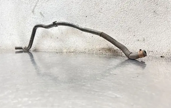 Opel Astra H Coolant pipe/hose 