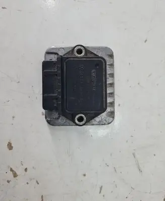 Volkswagen Golf III Ignition amplifier control unit 191905351B