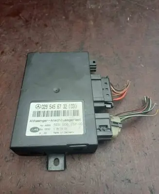 Mercedes-Benz C W203 Tow bar trailer control unit/module 0295456732 5DS00810200