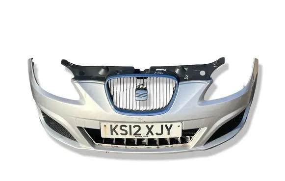 Seat Leon (1P) Front bumper 1P0807221M
