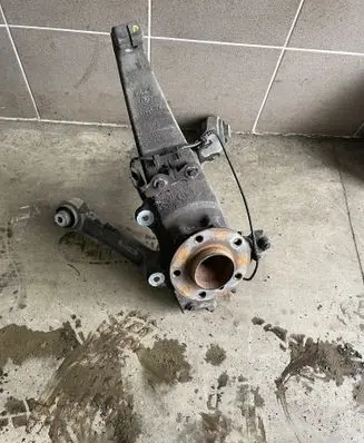 BMW 5 F10 F11 Front wheel hub spindle knuckle