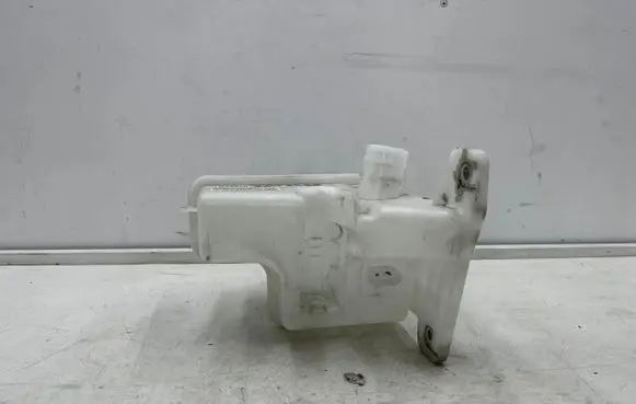 Volkswagen PASSAT B8 Windshield washer fluid reservoir/tank 3Q0955448C