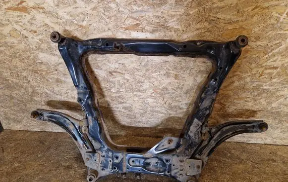 Nissan Qashqai Front subframe