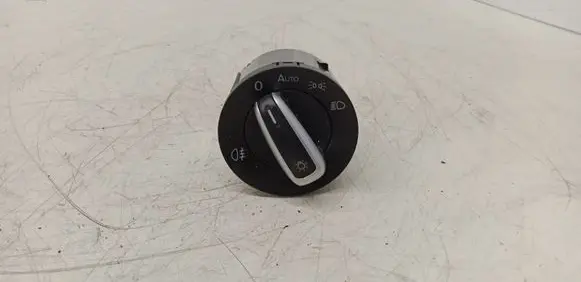 Volkswagen Golf VI Light switch 3C8941431 3KX10002830