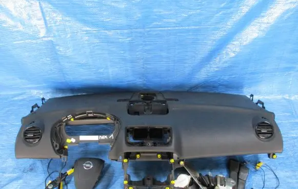 Opel Meriva B Radio/GPS head unit trim 