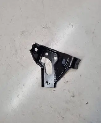 Opel Astra J Fender mounting bracket 13276370
