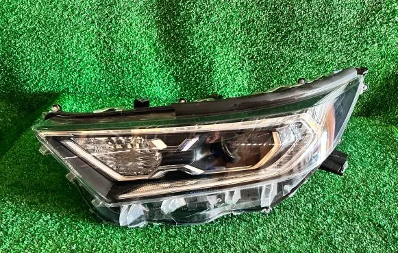 Toyota RAV 4 (XA50) Headlight/headlamp