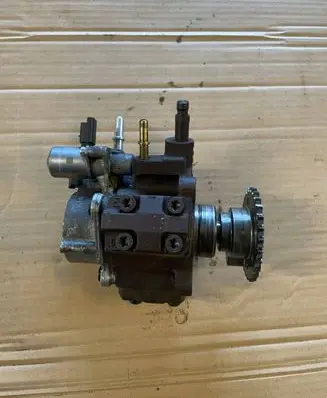 Ford Ranger Fuel injection high pressure pump FB3Q9B395AD