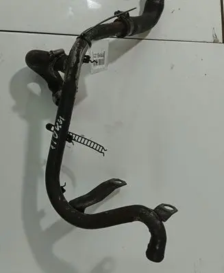 Audi 80 90 S2 B4 Engine coolant pipe/hose 