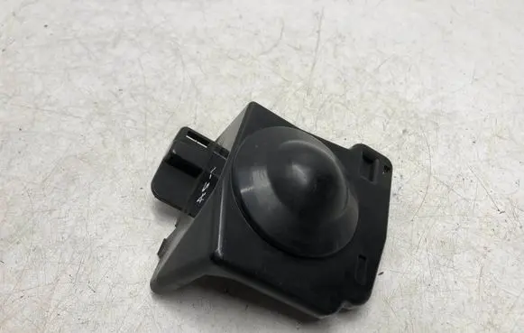 Audi A5 Distronic sensor bracket 8w0807820
