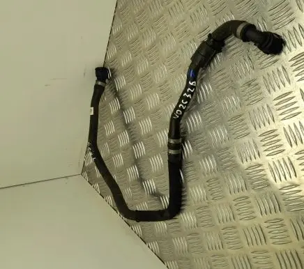 BMW 5 G30 G31 Engine coolant pipe/hose 8573234