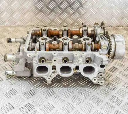 Toyota Aygo AB10 Engine head 111010Q010