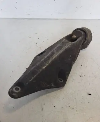 BMW 3 E46 Engine mounting bracket 6750855