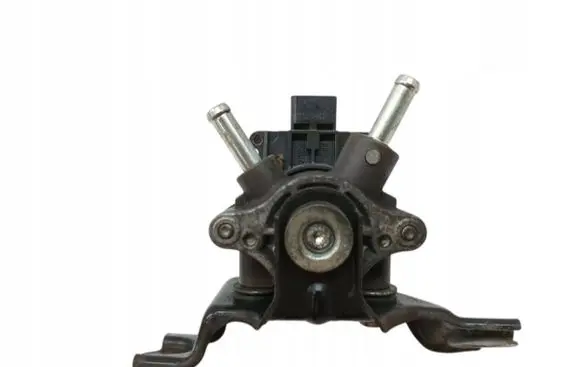 Toyota Prius c Vacuum pump