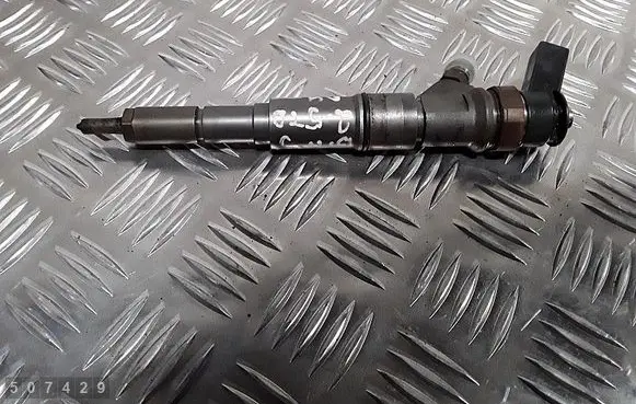 BMW 5 E60 E61 Fuel injector 0445110212 7794652
