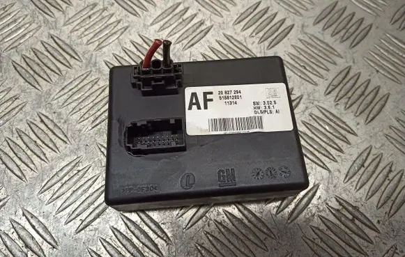 Opel Insignia A Tow bar relay 20827294