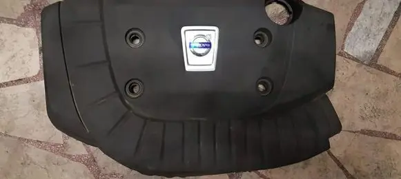 Volvo V60 Engine cover (trim) 31339884