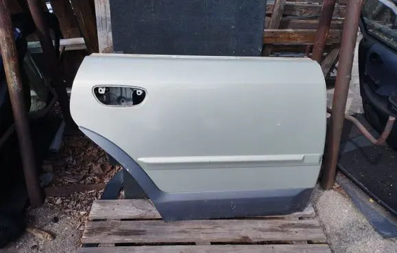 Subaru Outback Rear door