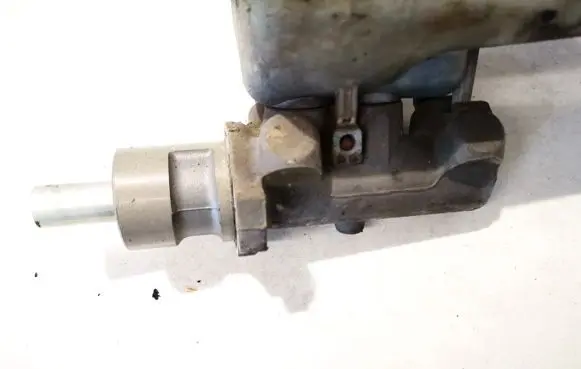 Ford Transit Master brake cylinder 221313