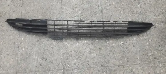 Peugeot 206+ Front bumper lower grill