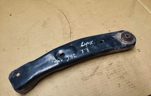Jeep Grand Cherokee (WJ) Front lower control arm/wishbone