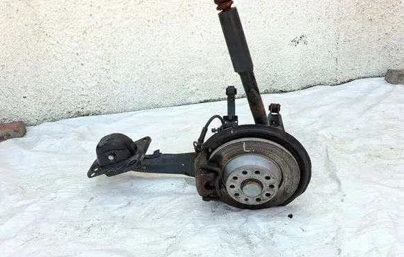 Seat Leon (1P) Stub axle 