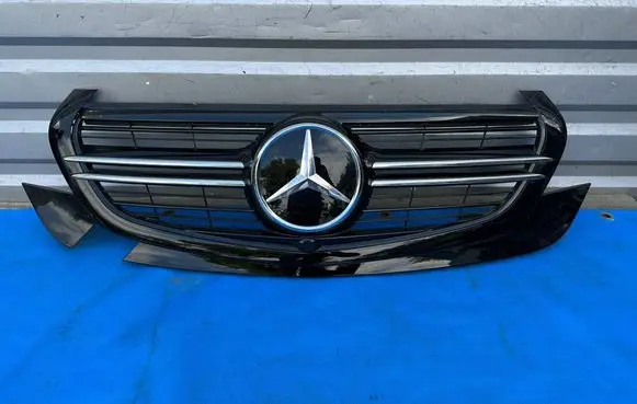 Mercedes-Benz EQC Front bumper upper radiator grill A2938883800 A2938884100 A0008880500