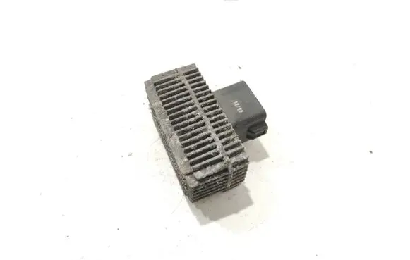 Opel Astra H Glow plug pre-heat relay 55354141 51299018B