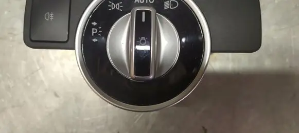 Mercedes-Benz C W204 Fog light switch 