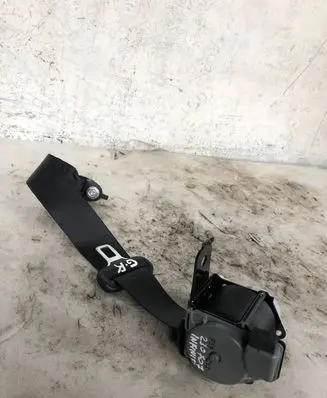 Infiniti Q50 Rear seatbelt 1051857