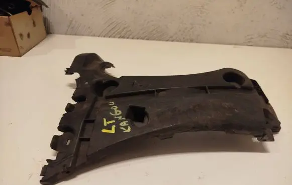 Renault Kangoo II Rear bumper mounting bracket 8200435435
