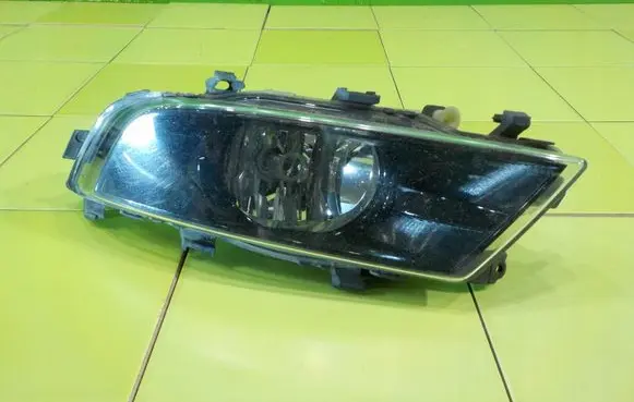 Skoda Superb B6 (3T) Front fog light 3T0941700C XP276