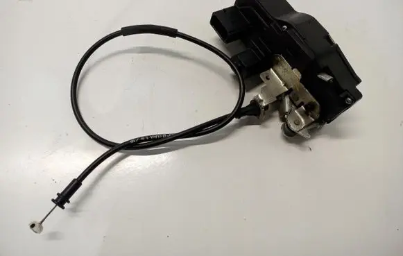 Tesla Model S Front door lock 6008913-00-C