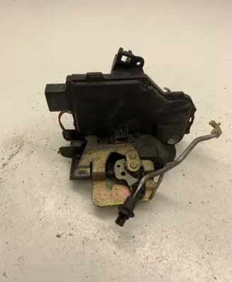 Audi A6 S6 C5 4B Front door lock
