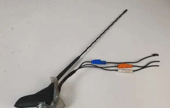 Peugeot 2008 I Radio antenna 9804058180
