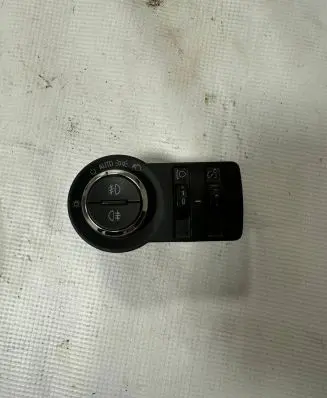 Opel Insignia A Light switch 13268702