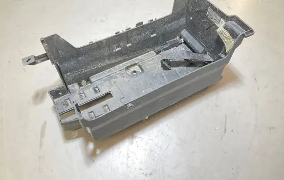 Opel Insignia A Battery box tray 13448185 23128538