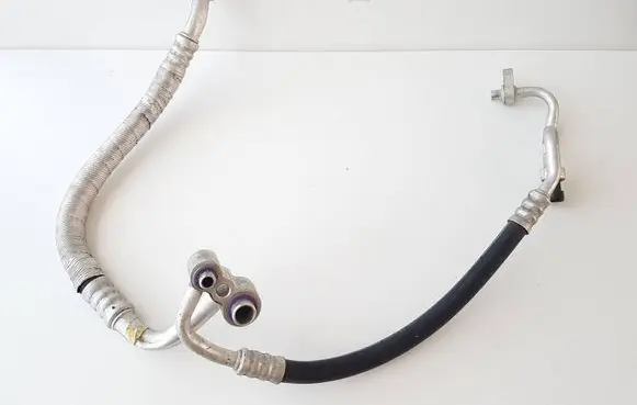 Opel Astra K Air conditioning (A/C) pipe/hose 13587668 7342CMX1