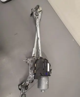 Volvo XC90 Front wiper linkage and motor 3397021992