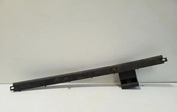 Opel Tigra A Rear bumper mounting bracket 90389094