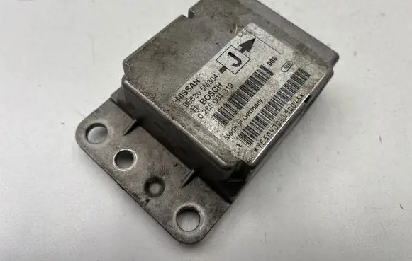 Nissan Almera N16 Airbag control unit/module 988205M304 0285001319 YE5M40061900