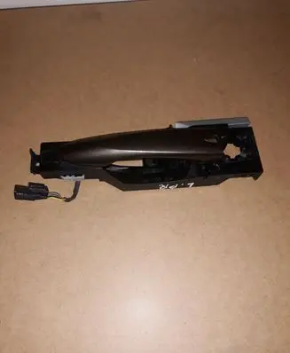 Nissan Qashqai Front door interior handle trim 80611
