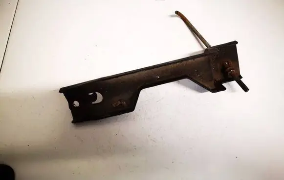 Honda CR-V Battery bracket 