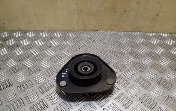 Lexus CT 200H Front upper strut mount 