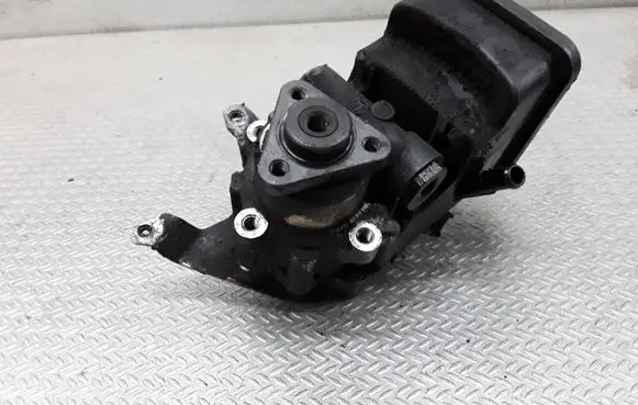 BMW 3 E46 Power steering pump
