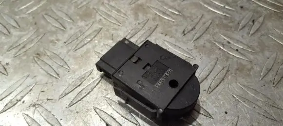 Volkswagen Golf IV Headlight level height control switch 1h6941333a